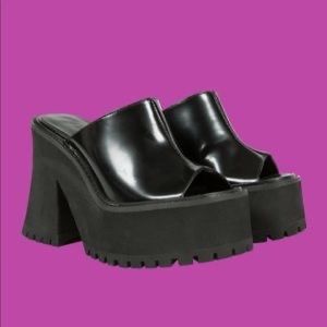Unif Becca platforms